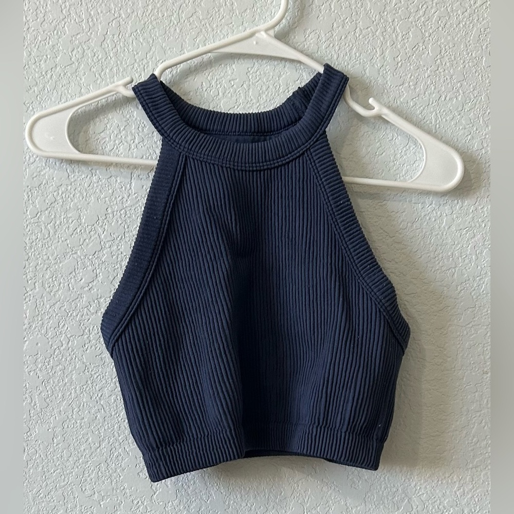 Elegant Navy Ribbed Crop Top size M